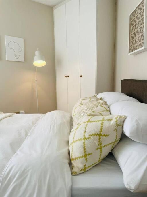 A Zen And Chic Beachfront Apartment 스바코프문트 외부 사진