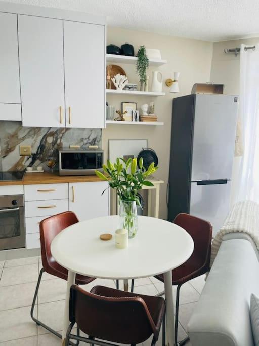 A Zen And Chic Beachfront Apartment 스바코프문트 외부 사진
